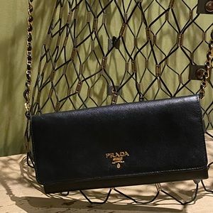 Prada Saffraino Black Wallet …
